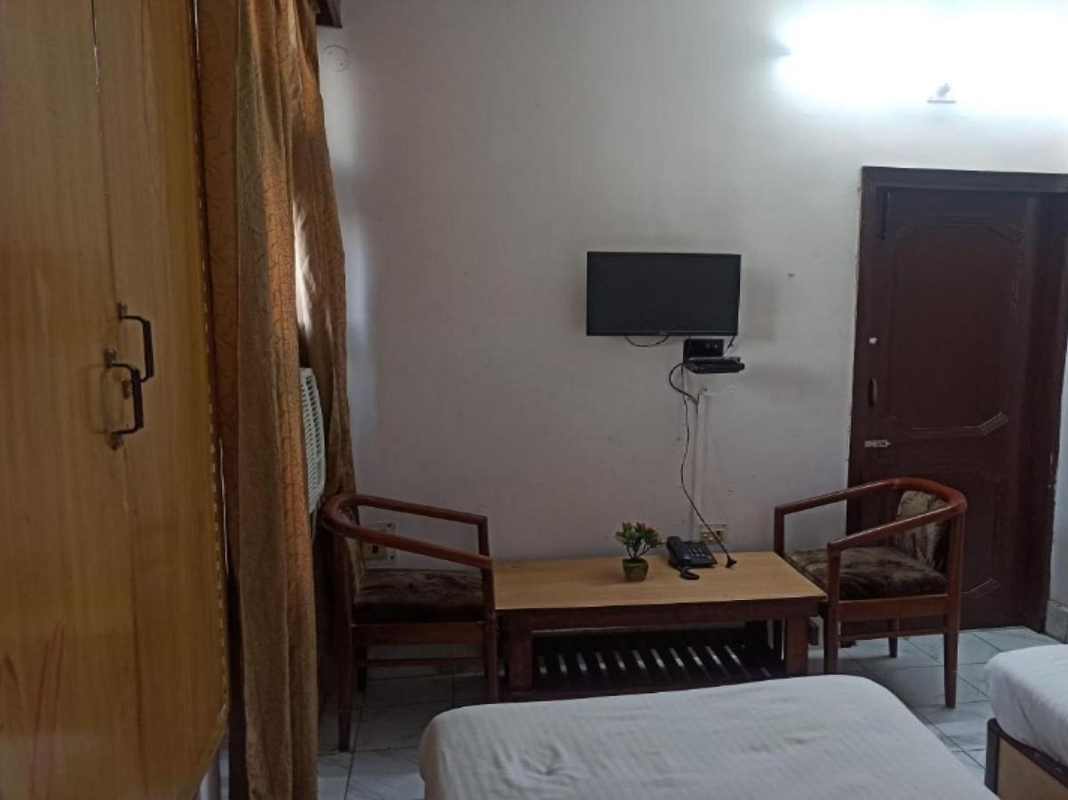 Oyo 80830 Hotel Buddha International Bodh Gaya Exterior foto